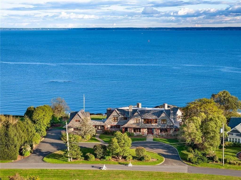 Photo of 12 Island Drive