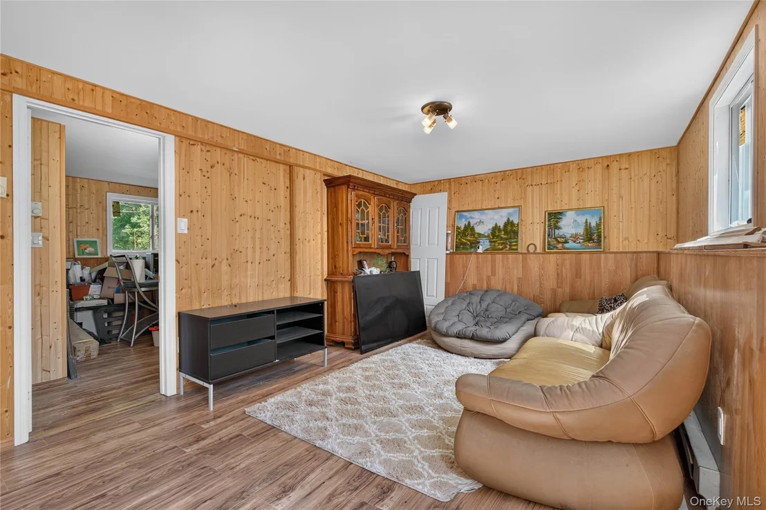 Photo of 108 Maplewood Avenue