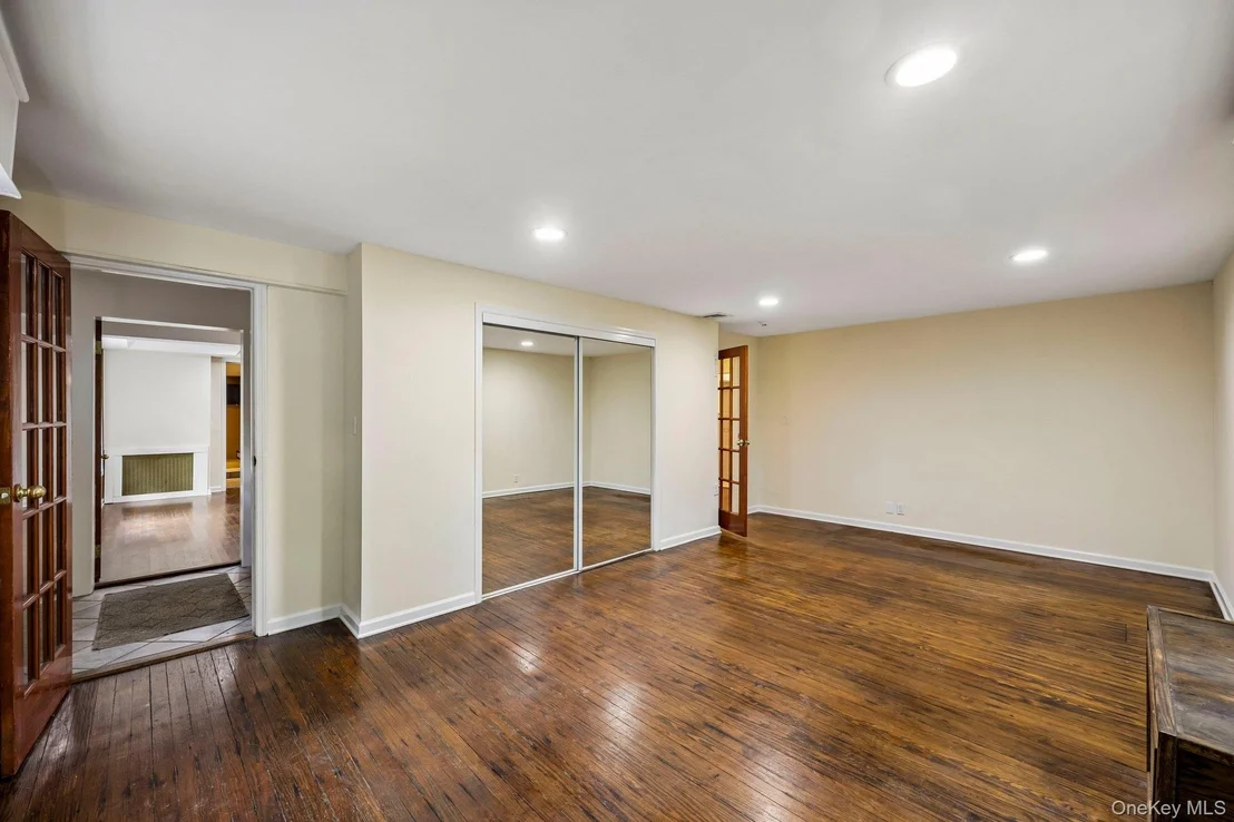 Photo of 40 Timberpoint Drive