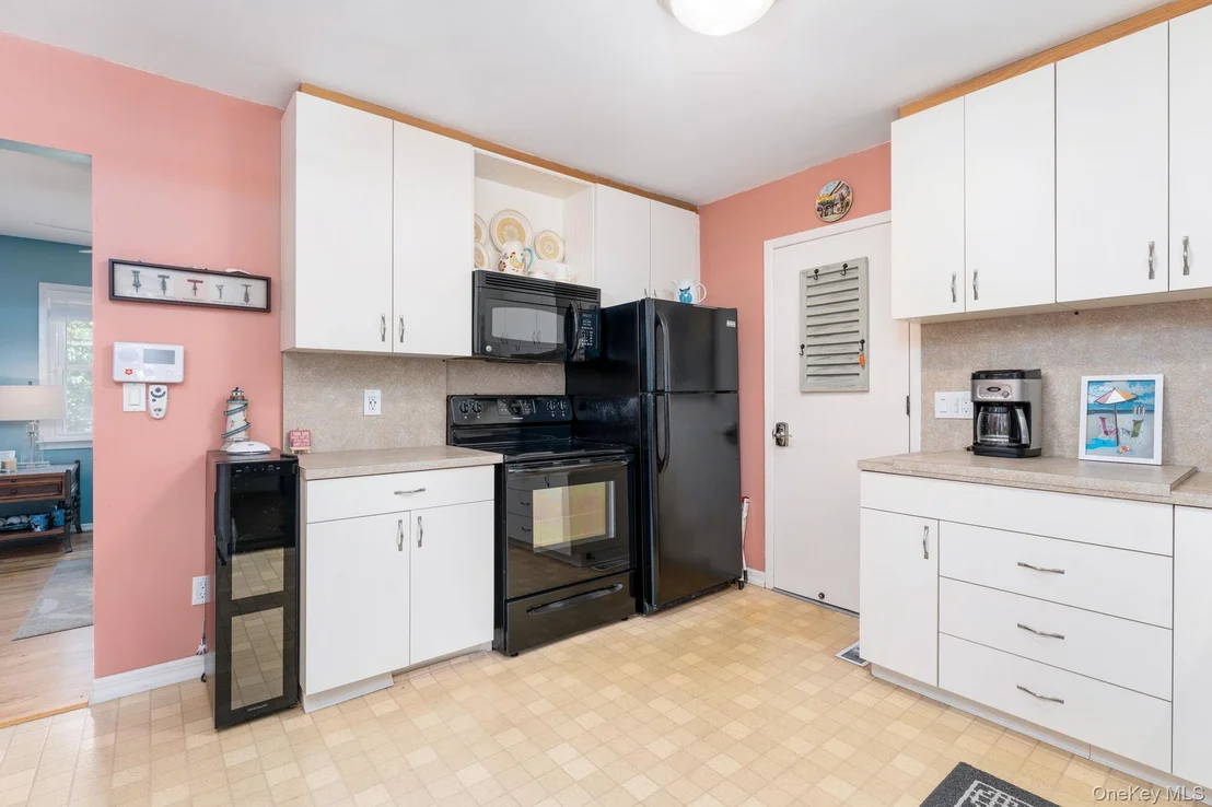 Photo of 23 Staller Boulevard