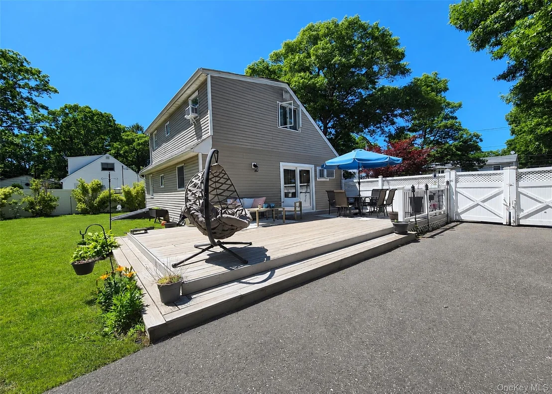 Photo of 348 Furrows Road
