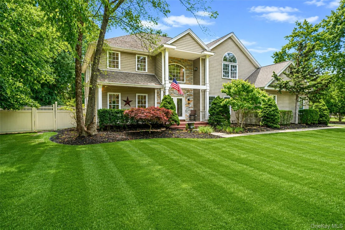 Photo of 17 Esplanade Drive