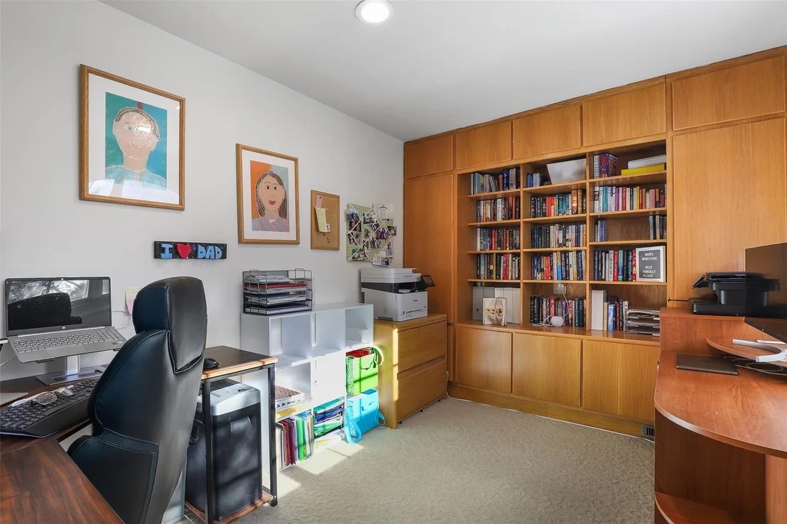 Photo of 5 Country Ridge Circle