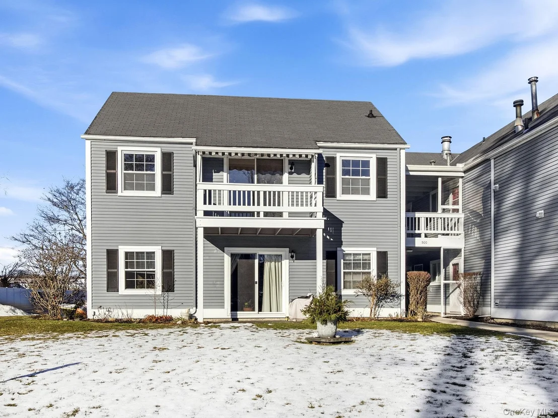 Photo of Unit E at 500 Commons Way