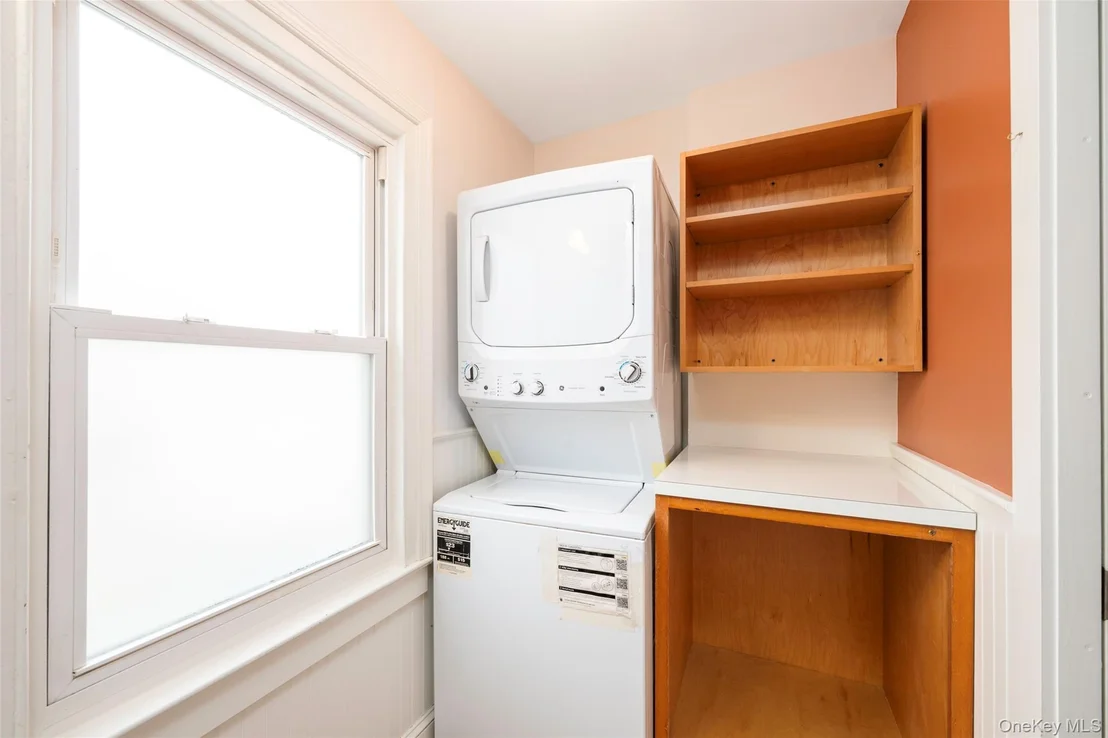 Photo of 39 N Chestnut Street