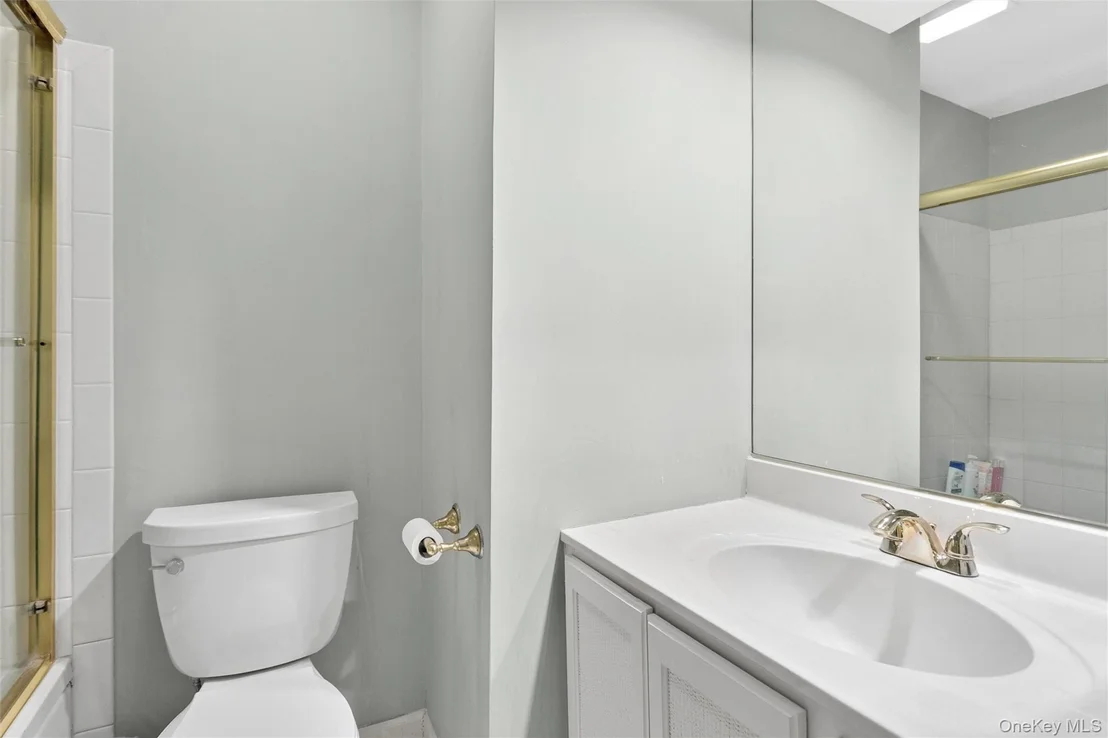 Photo of 806 Eagle Bay Drive