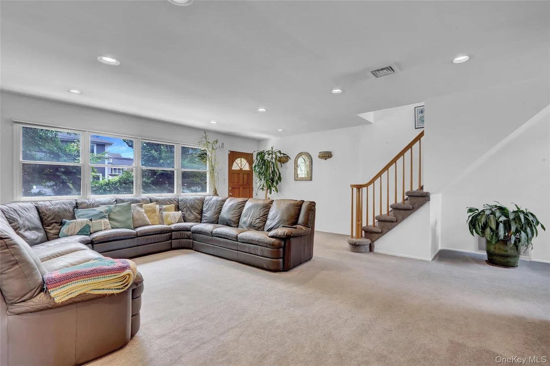 Photo of 23 Lillian Lane