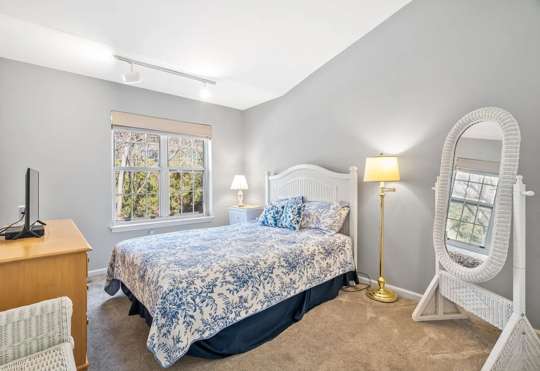Photo of 301 Pondside Drive