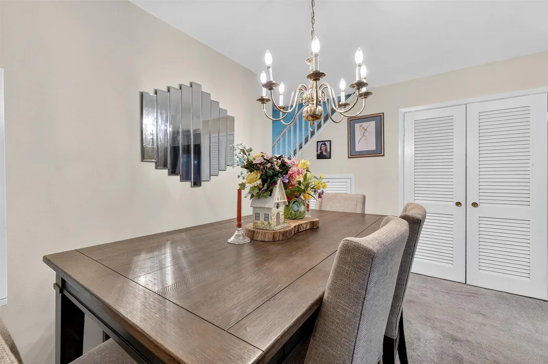 Photo of 114 Halgren Crescent