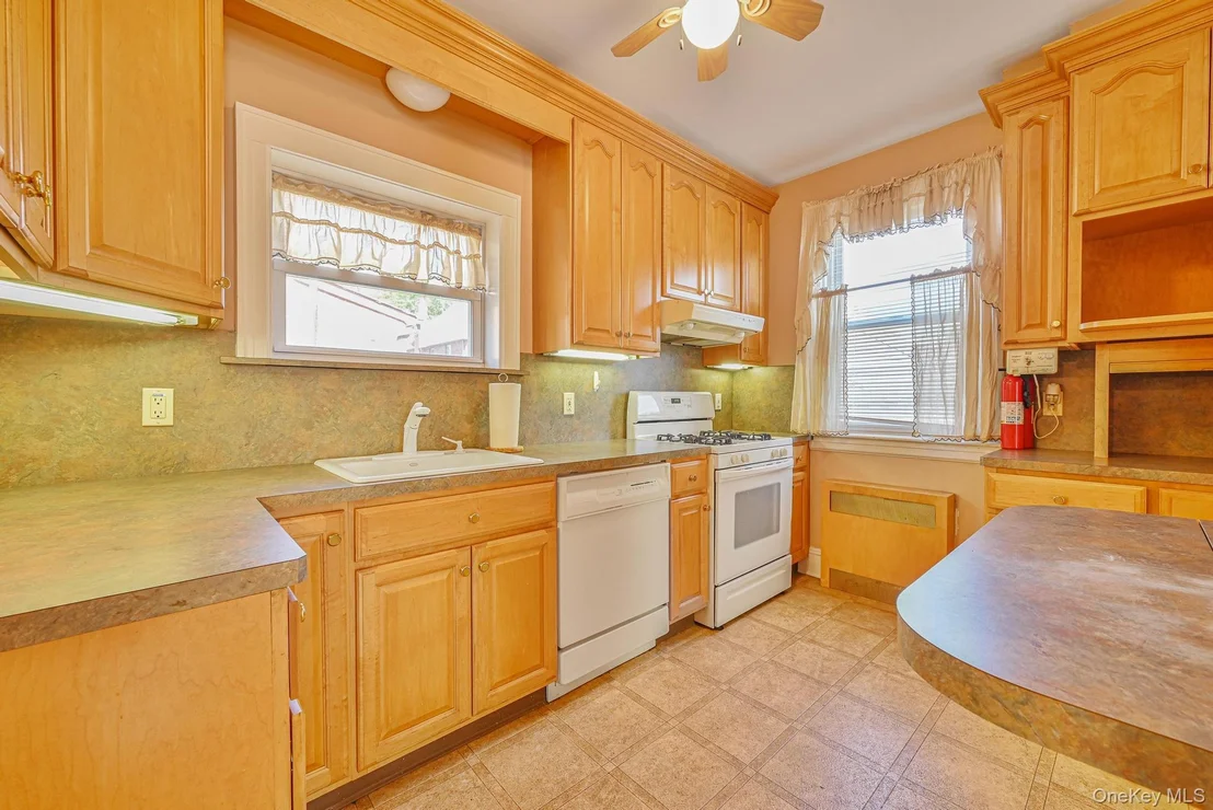 Photo of 165 Westminster Road