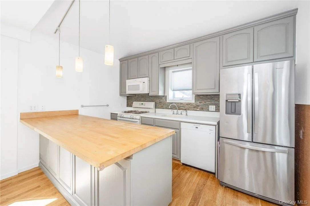 Photo of Unit D at 178D Edgewater Park