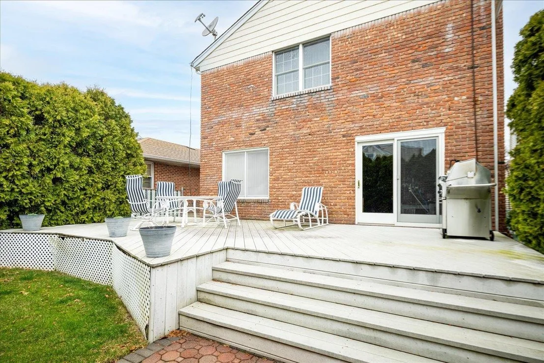 Photo of 897 Second Avenue