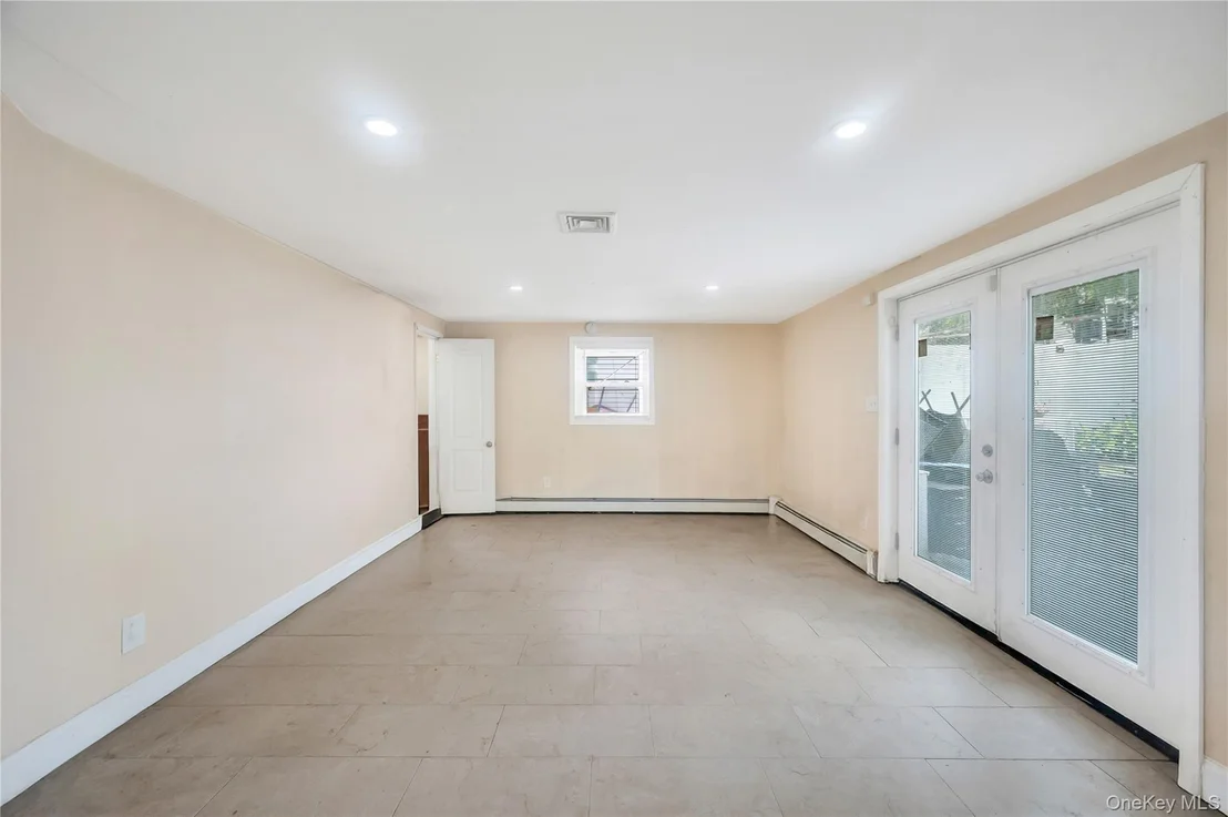 Photo of 1091 Cramer Court