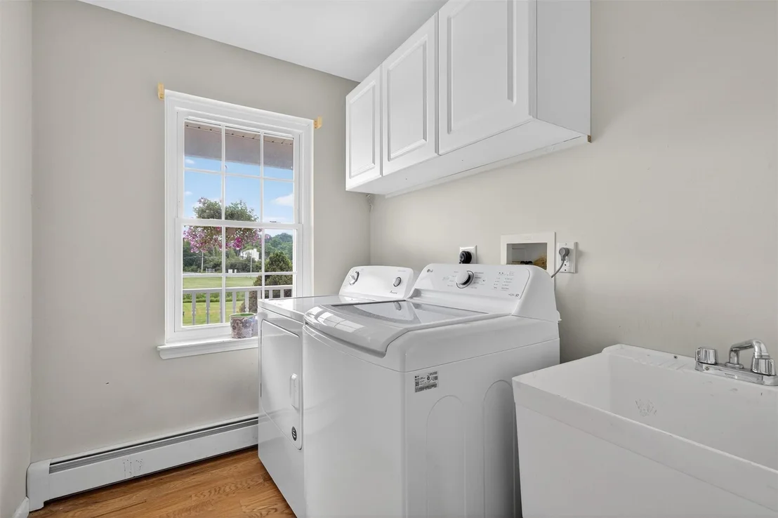 Photo of 106 Maple Avenue