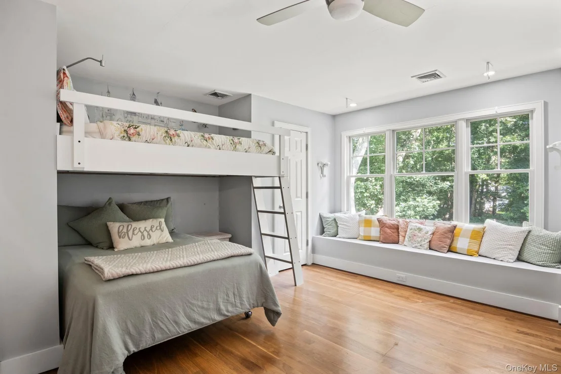 Photo of 15 Intervale Road