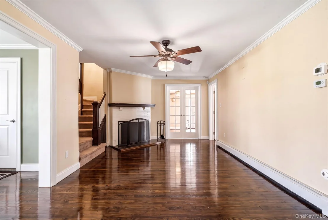 Photo of 414 Potter Boulevard