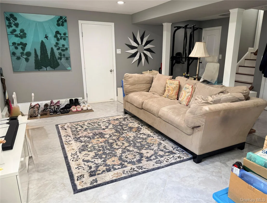 Photo of 6 Pond View Drive