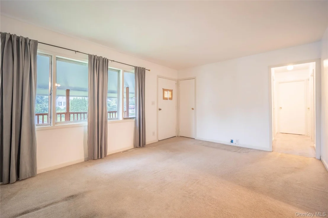 Photo of 32 Peter Cooper Drive