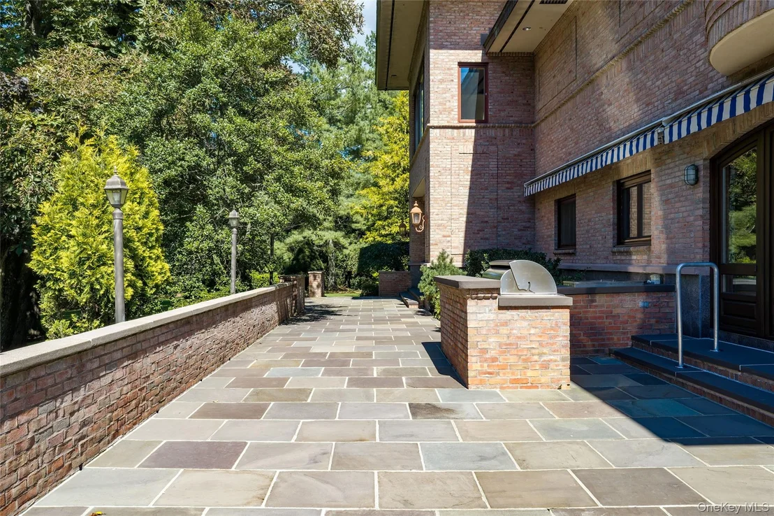 Photo of 7 Rockledge Road