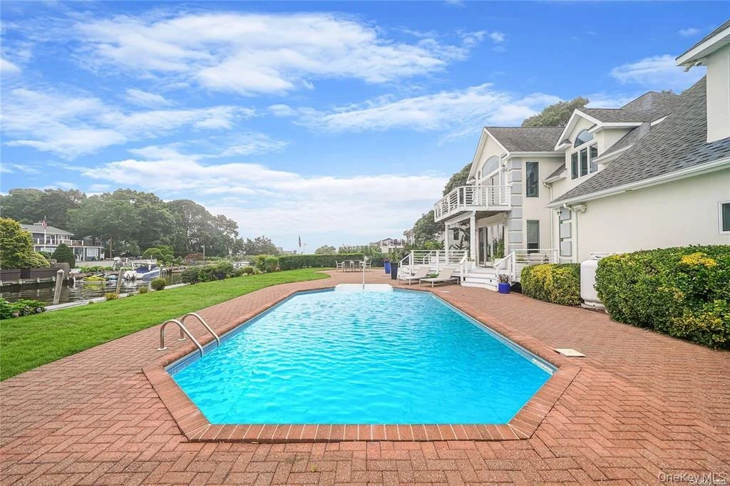 Photo of 4 Mill Pond Road