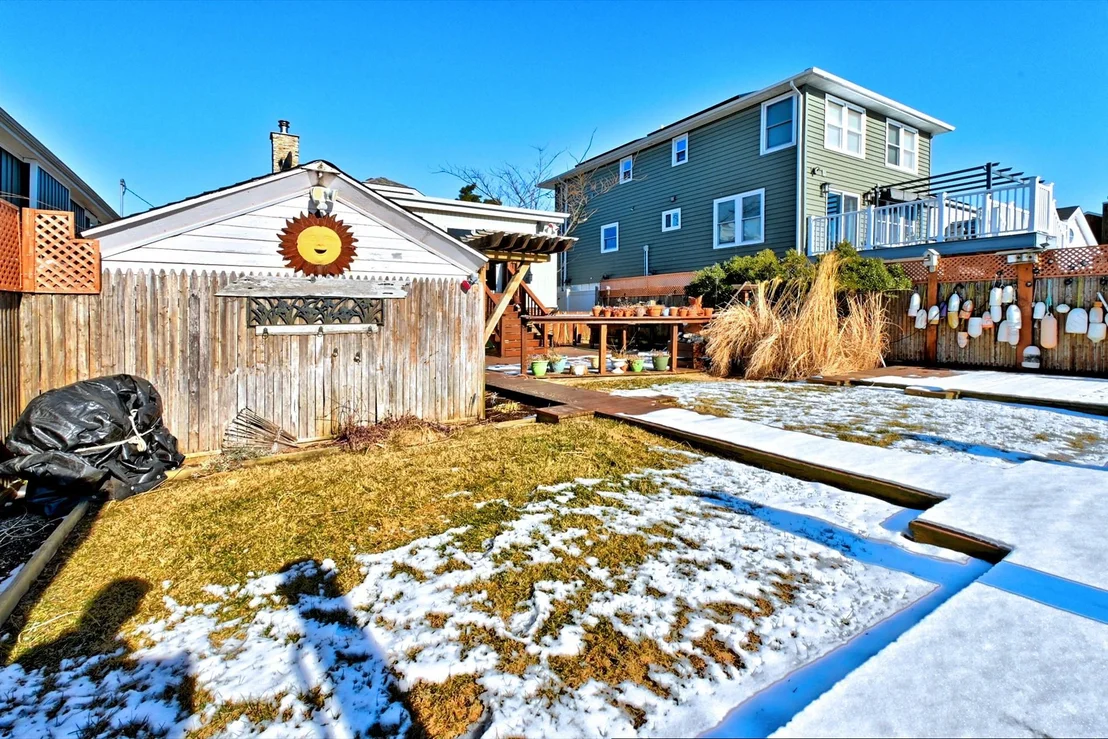 Photo of 48 Pershing Avenue