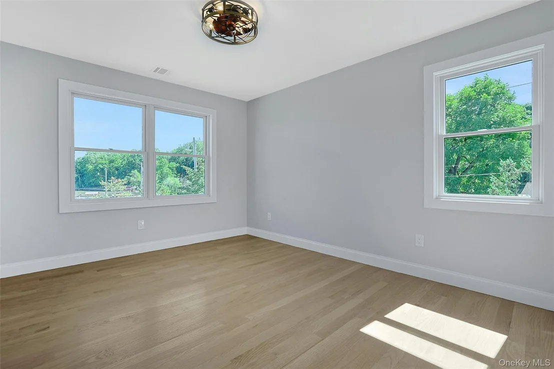 Photo of 74 Beach Road