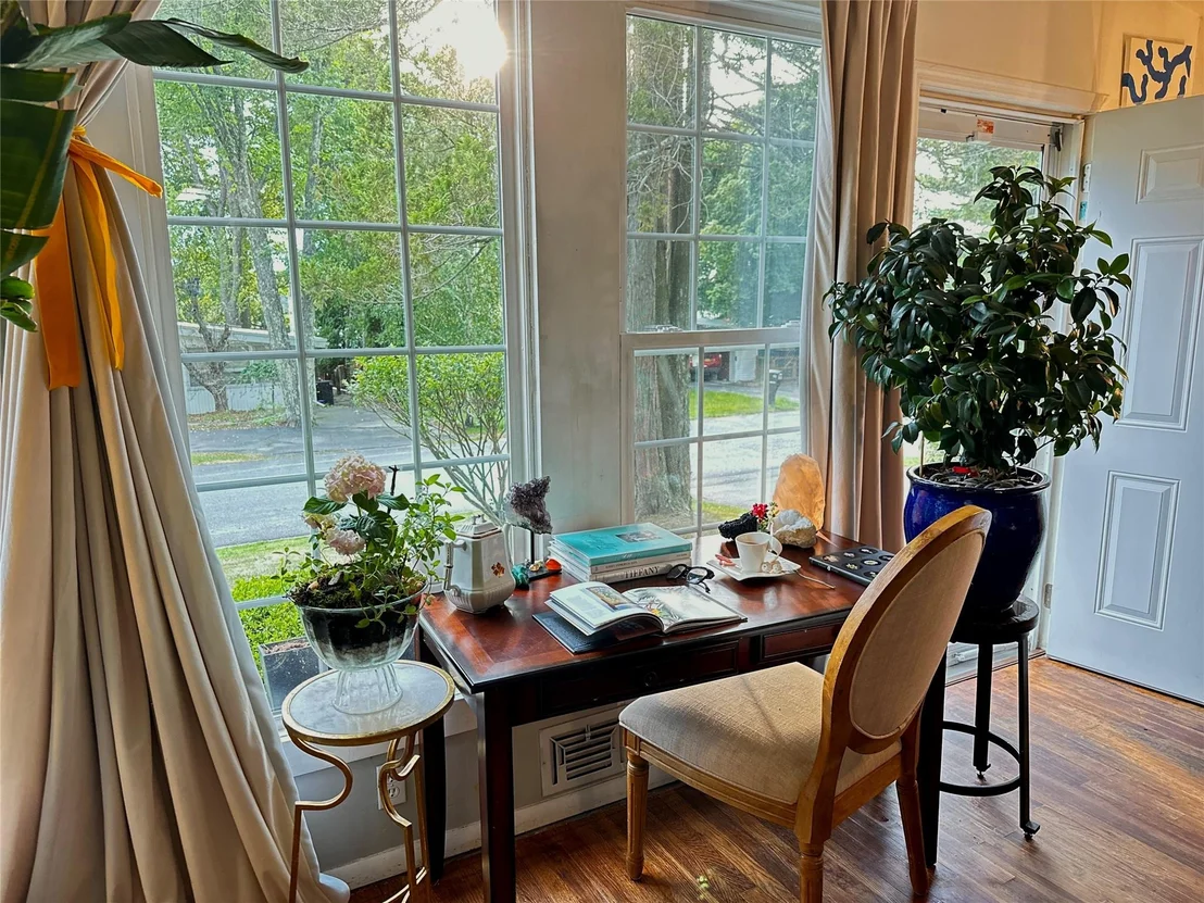 Photo of 33 Crescent Circle