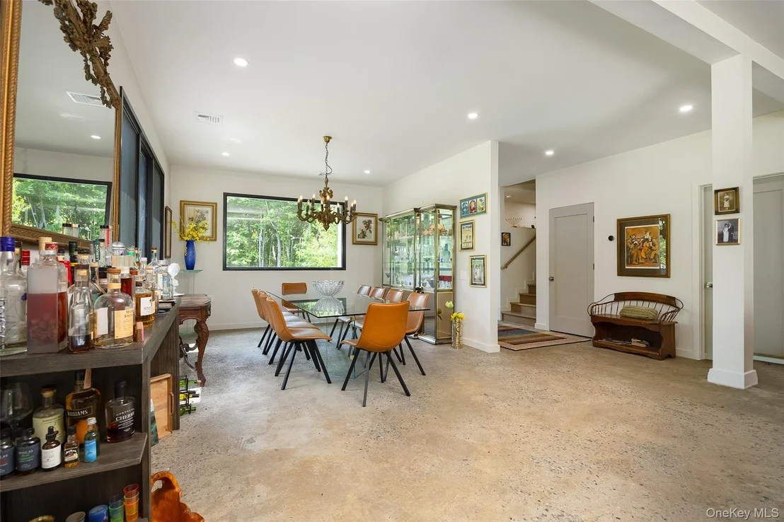 Photo of 215 Smith Road