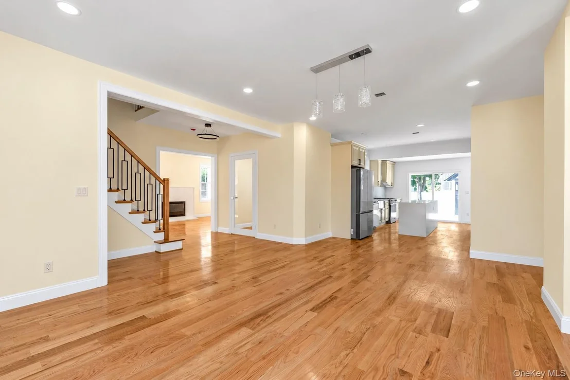 Photo of 27 2nd Street