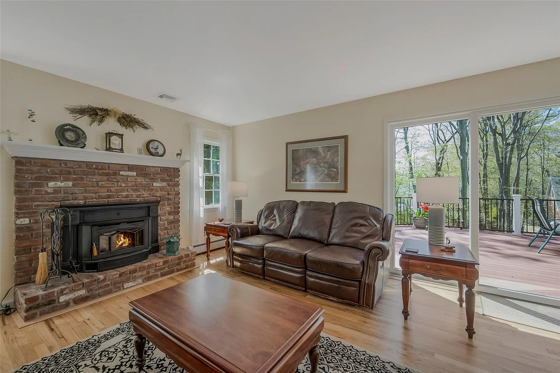 Photo of 19 Emerald Lane