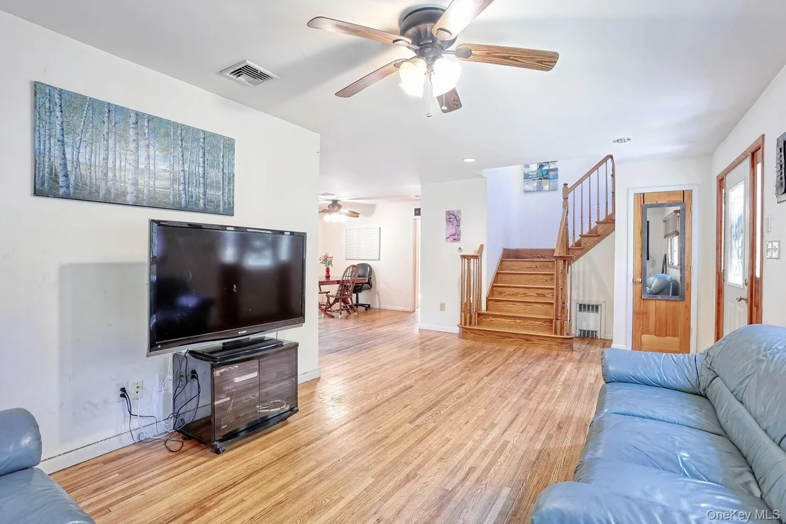 Photo of 115 Greenbush Road