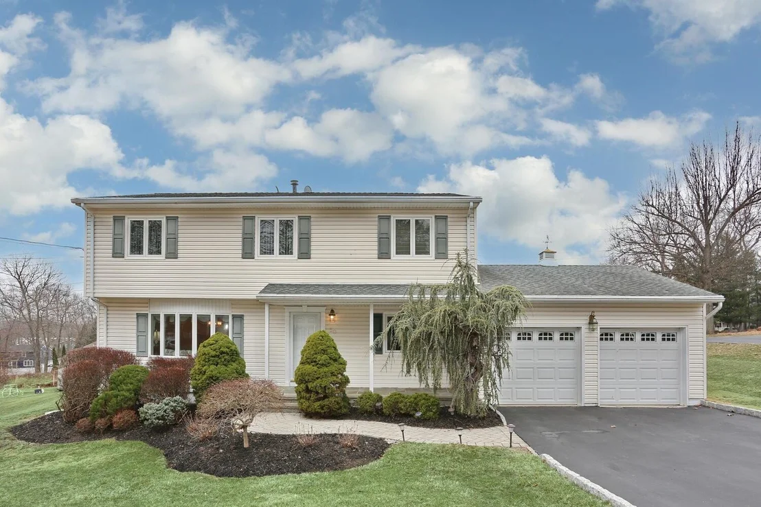 Photo of 50 Princeton Drive