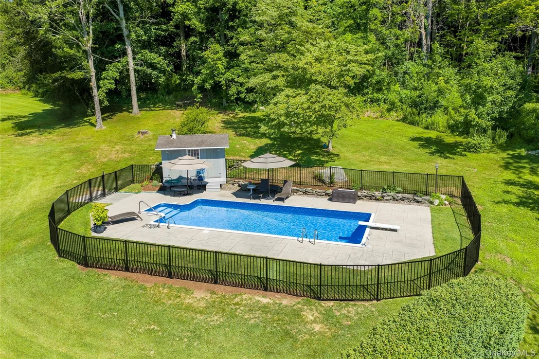 Photo of 21 Overlook Drive
