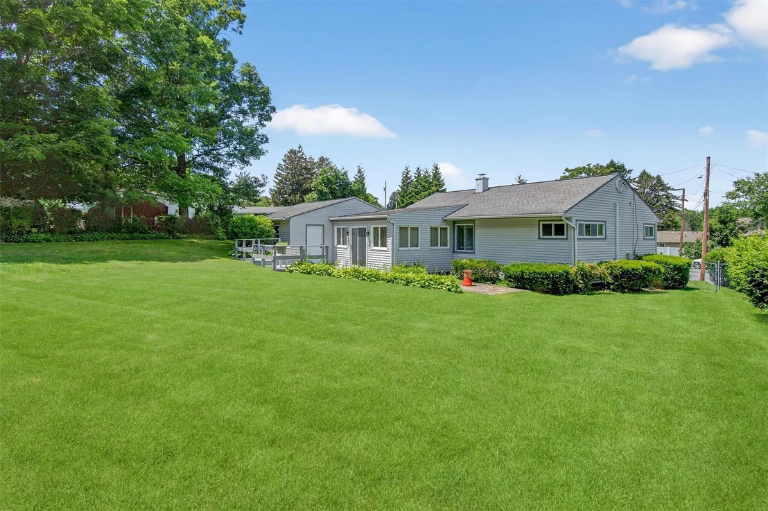 Photo of 6 Peter Scott Drive