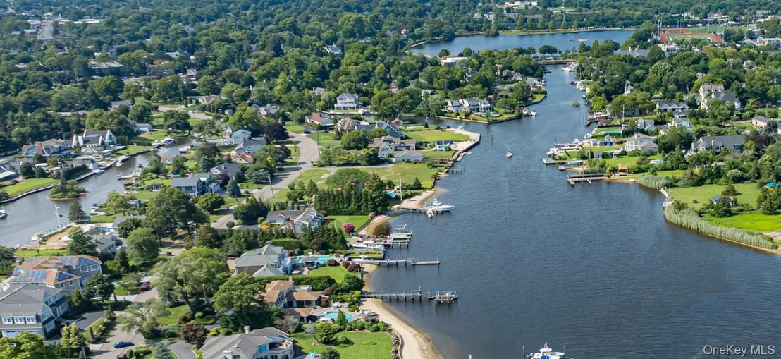 Photo of 165 Peninsula Drive