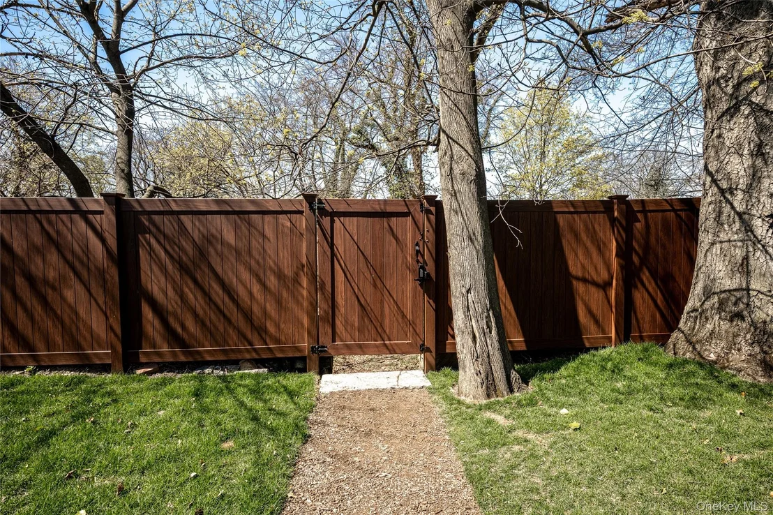 Photo of 16 Marker Ridge