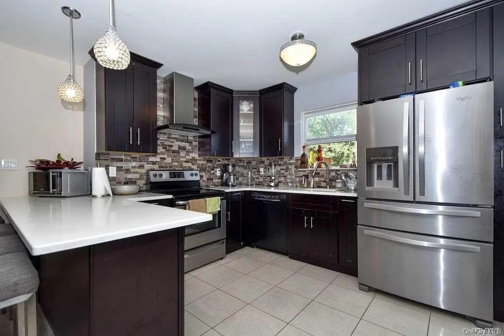 Photo of 51 Bethpage Road