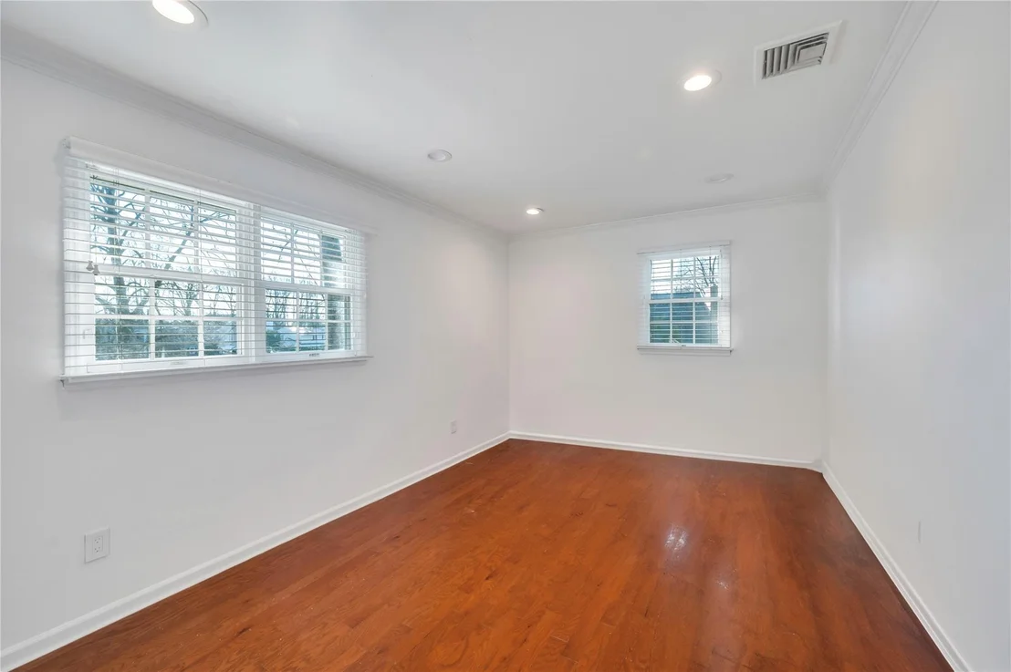 Photo of 76 Hemlock Road