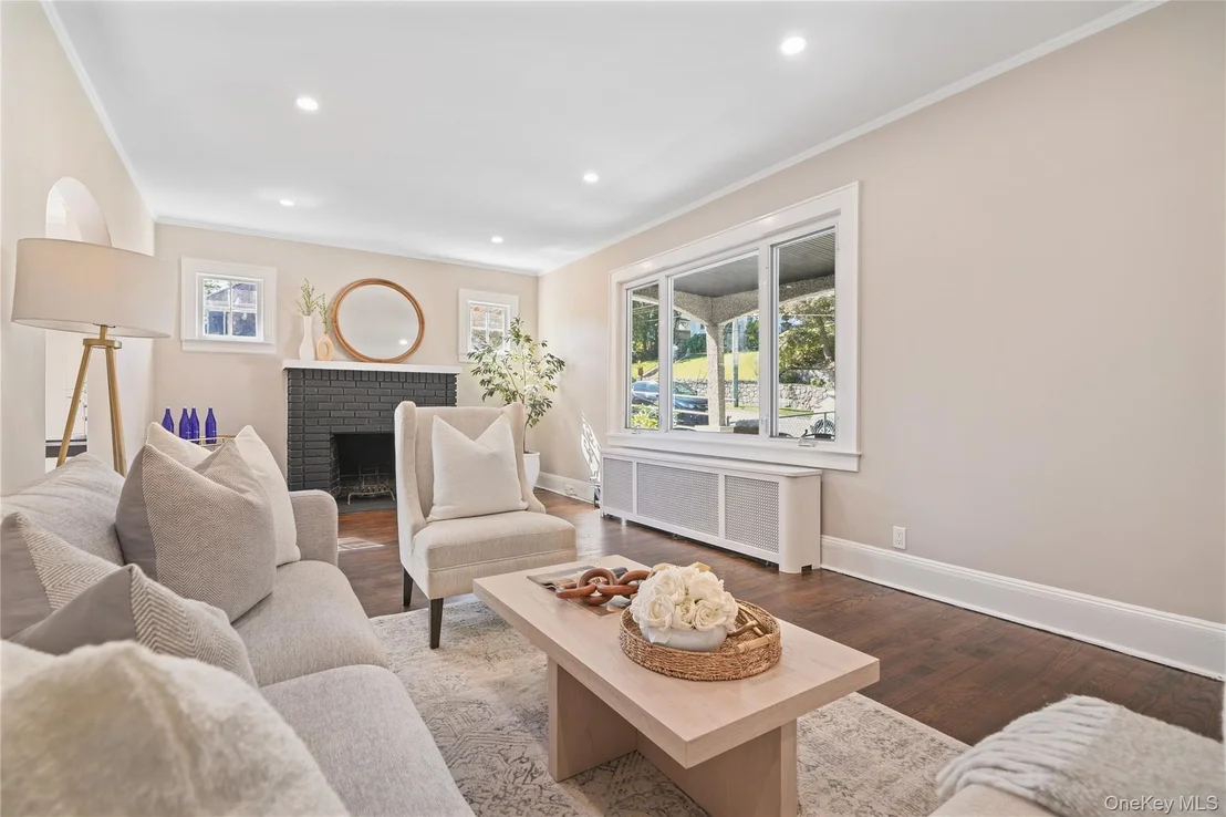 Photo of 511 Decatur Avenue