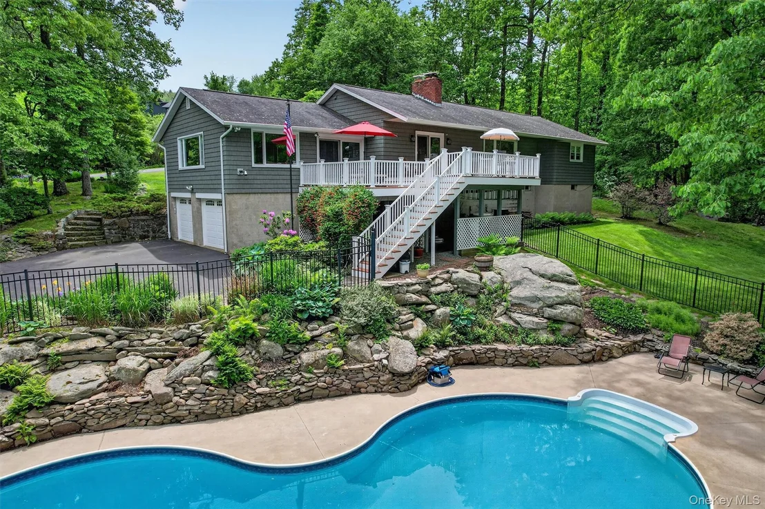Photo of 8 Mountain Brook Road