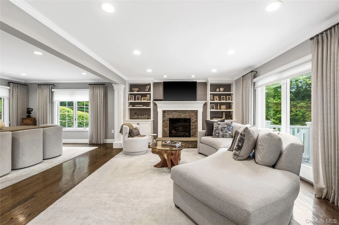 Photo of 9 Lori Lane