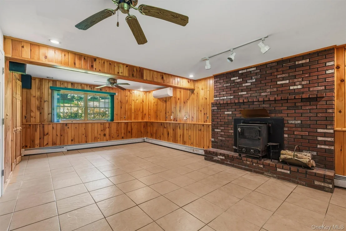 Photo of 45 Brola Road