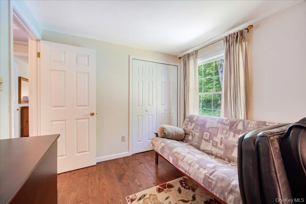 Photo of 553 Lake Road