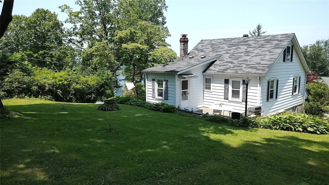 Photo of 4 Crest Drive