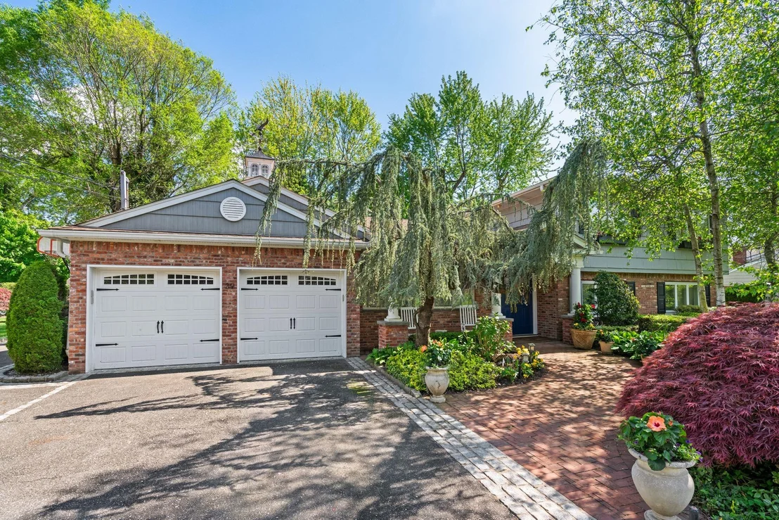 Photo of 39 Bucknell Drive