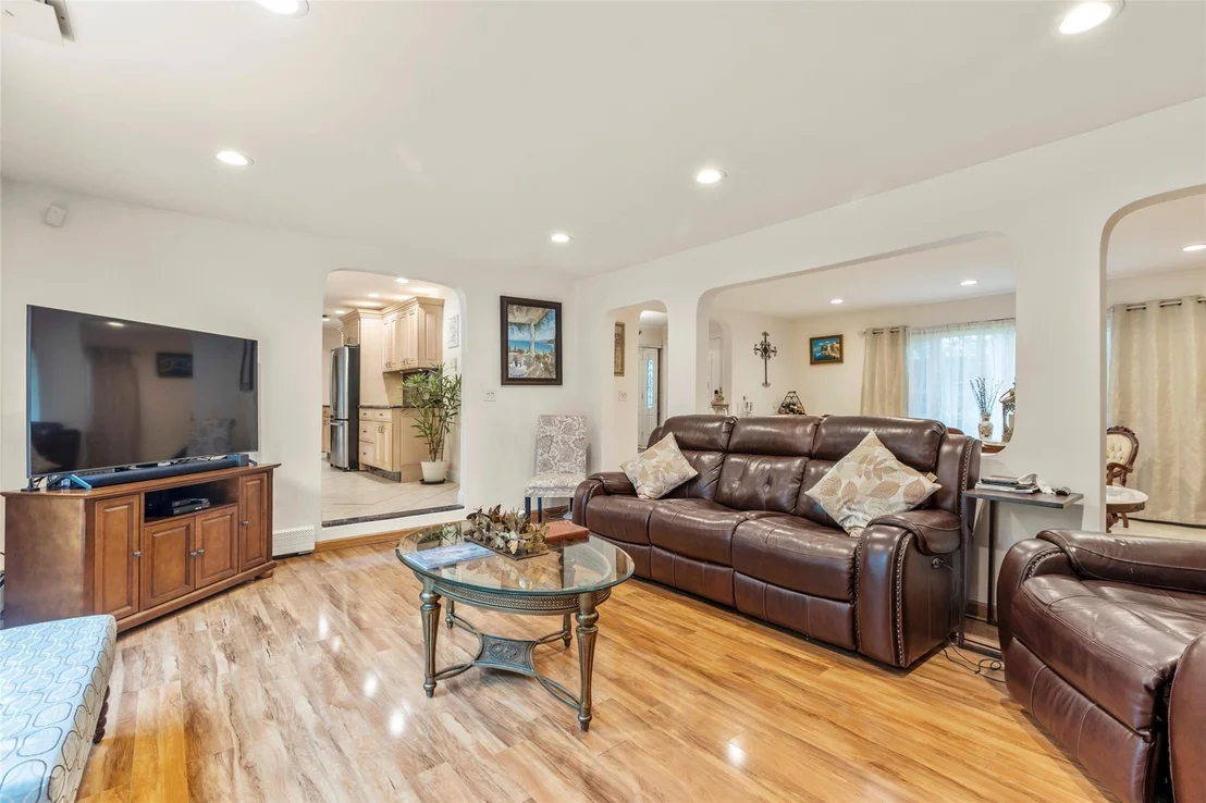 Photo of 8 Wichard Boulevard