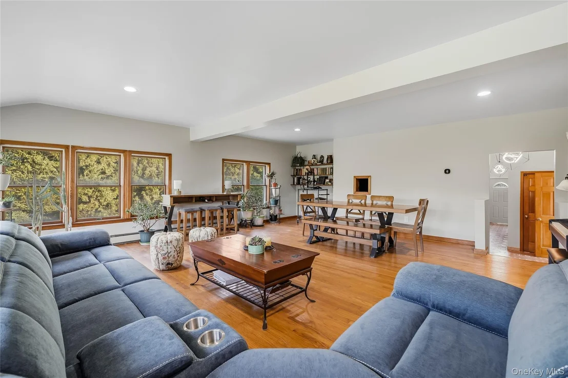 Photo of 75 Sunset Drive