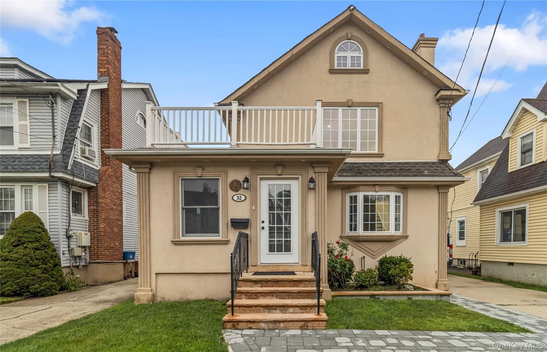 Photo of 32 Florence Avenue