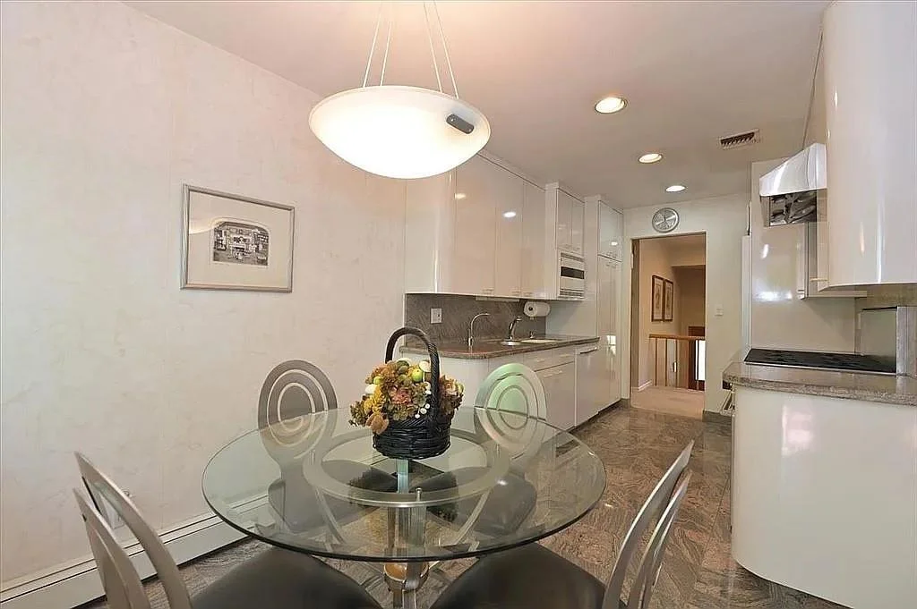 Photo of 5 Radcliff Drive