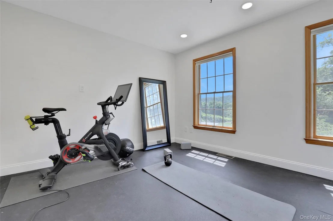 Photo of 8 White Pine Lane